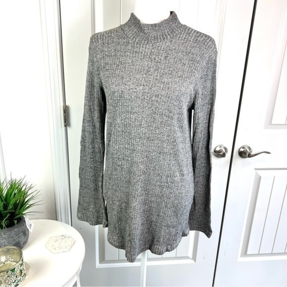 H&M tunic top grey mock neck woman’s size large bell sleeve sweater shirt - Picture 2 of 9